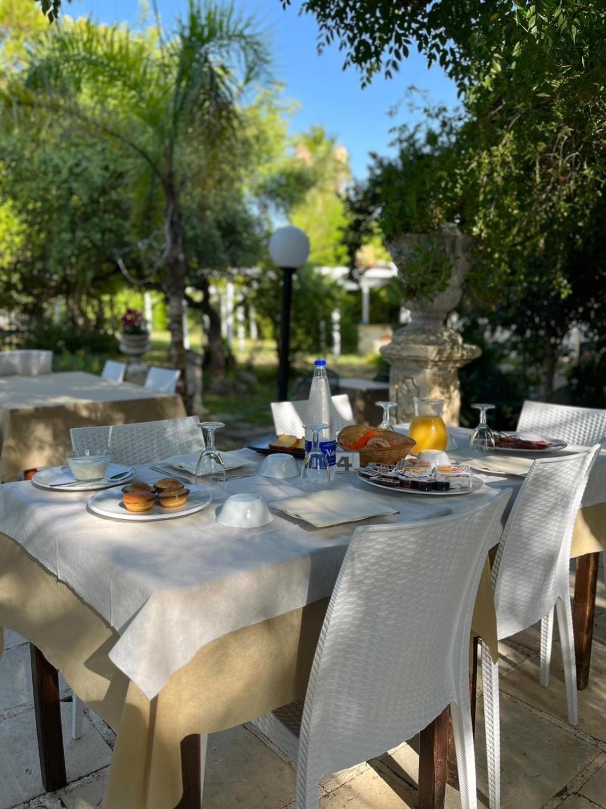 Agriturismo Tenuta La Monaca Aradeo Zewnętrze zdjęcie